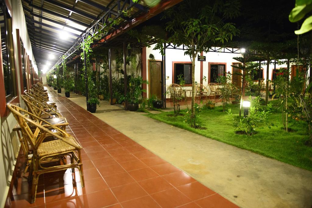 Zana Beach Guesthouse สีหนุวิลล์ ภายนอก รูปภาพ