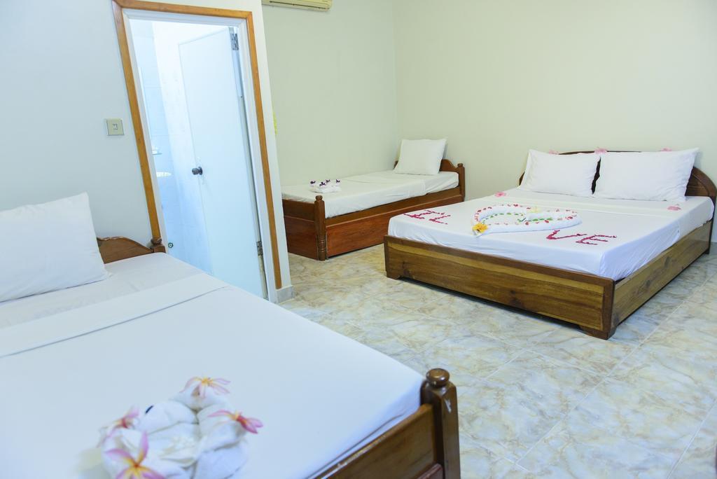 Zana Beach Guesthouse สีหนุวิลล์ ภายนอก รูปภาพ