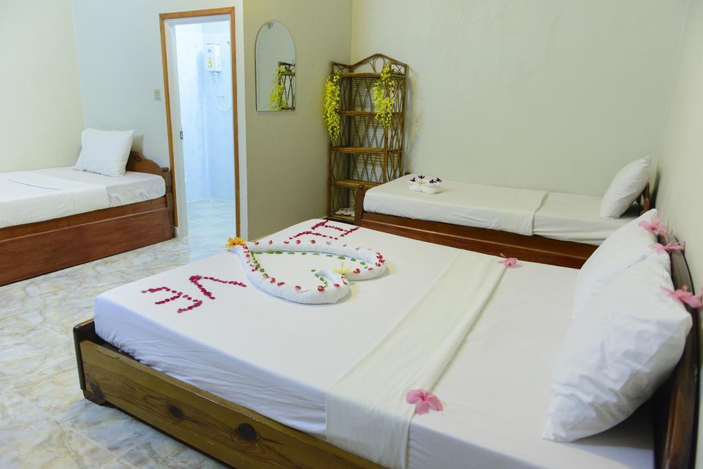 Zana Beach Guesthouse สีหนุวิลล์ ภายนอก รูปภาพ