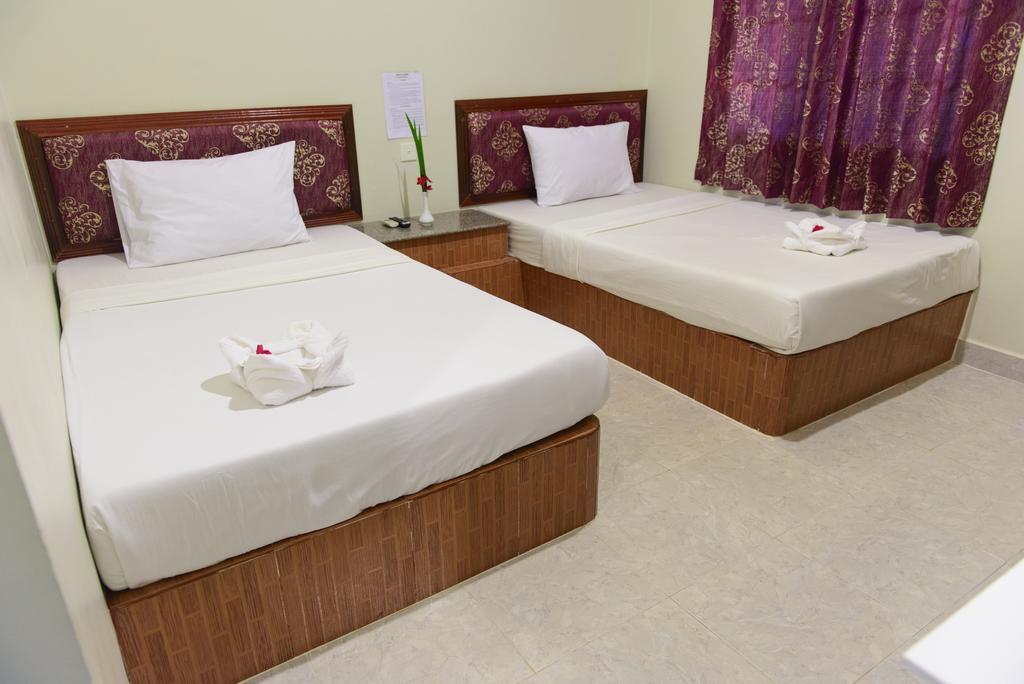 Zana Beach Guesthouse สีหนุวิลล์ ภายนอก รูปภาพ