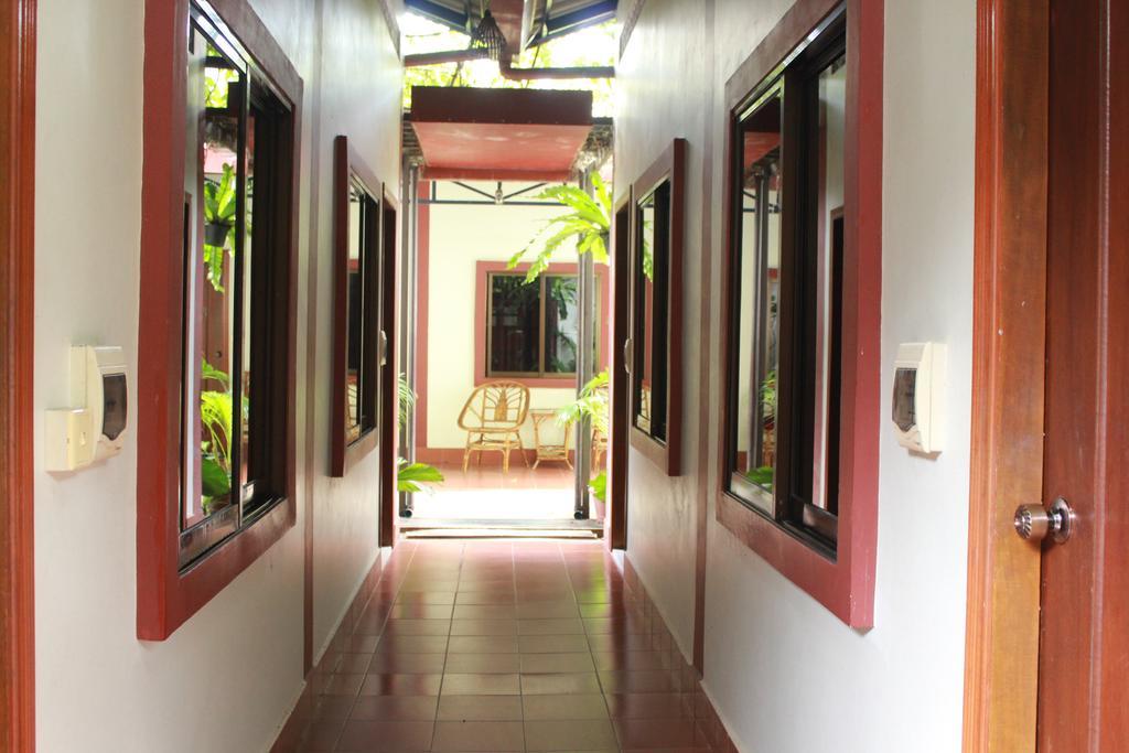 Zana Beach Guesthouse สีหนุวิลล์ ภายนอก รูปภาพ