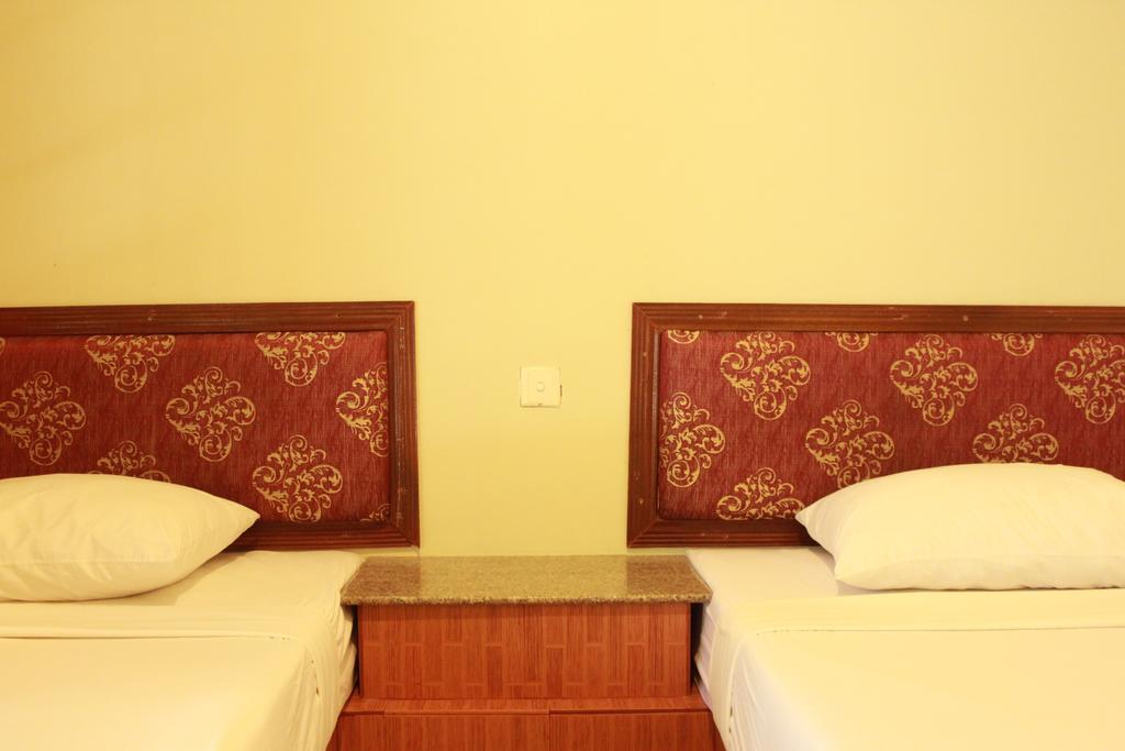 Zana Beach Guesthouse สีหนุวิลล์ ภายนอก รูปภาพ
