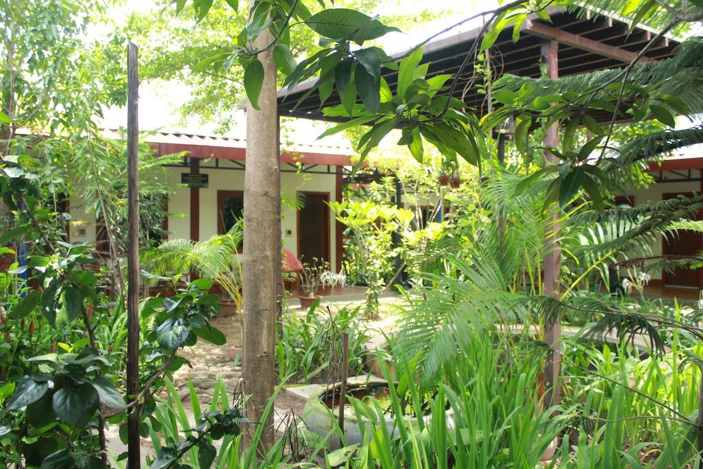 Zana Beach Guesthouse สีหนุวิลล์ ภายนอก รูปภาพ