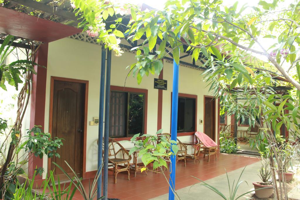Zana Beach Guesthouse สีหนุวิลล์ ภายนอก รูปภาพ
