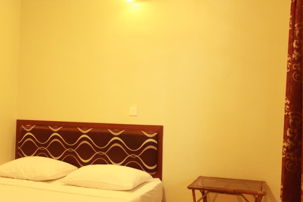Zana Beach Guesthouse สีหนุวิลล์ ภายนอก รูปภาพ