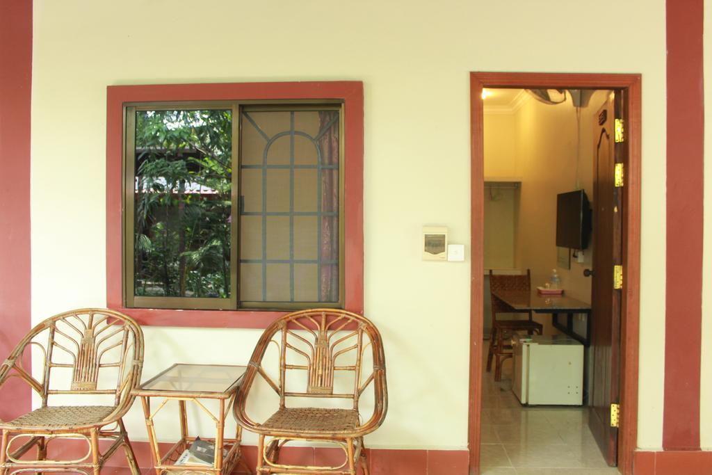 Zana Beach Guesthouse สีหนุวิลล์ ภายนอก รูปภาพ