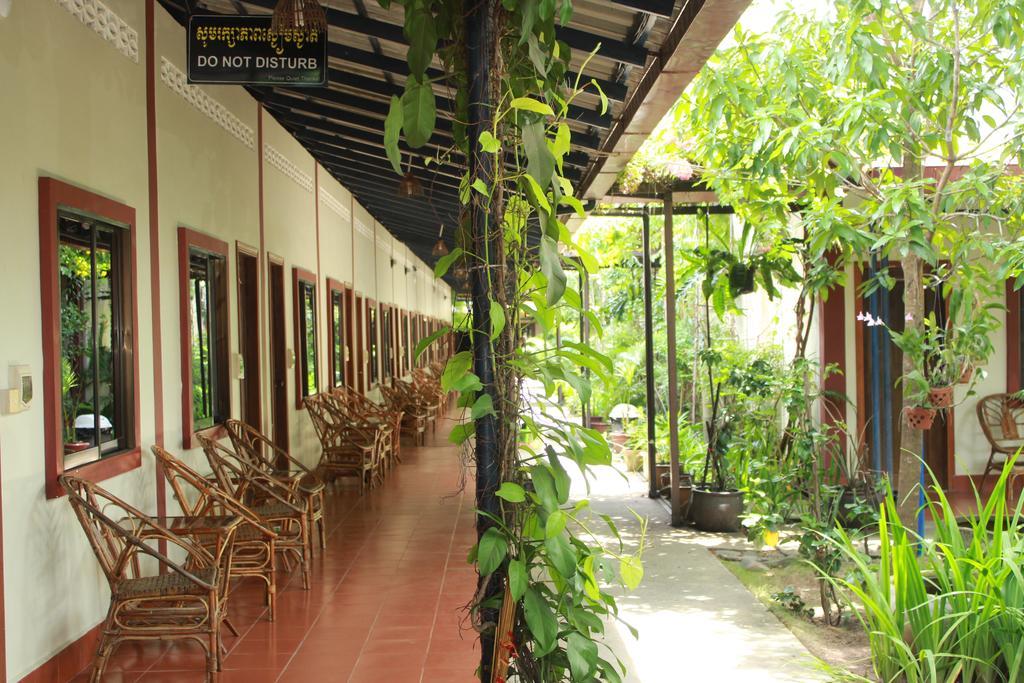 Zana Beach Guesthouse สีหนุวิลล์ ภายนอก รูปภาพ