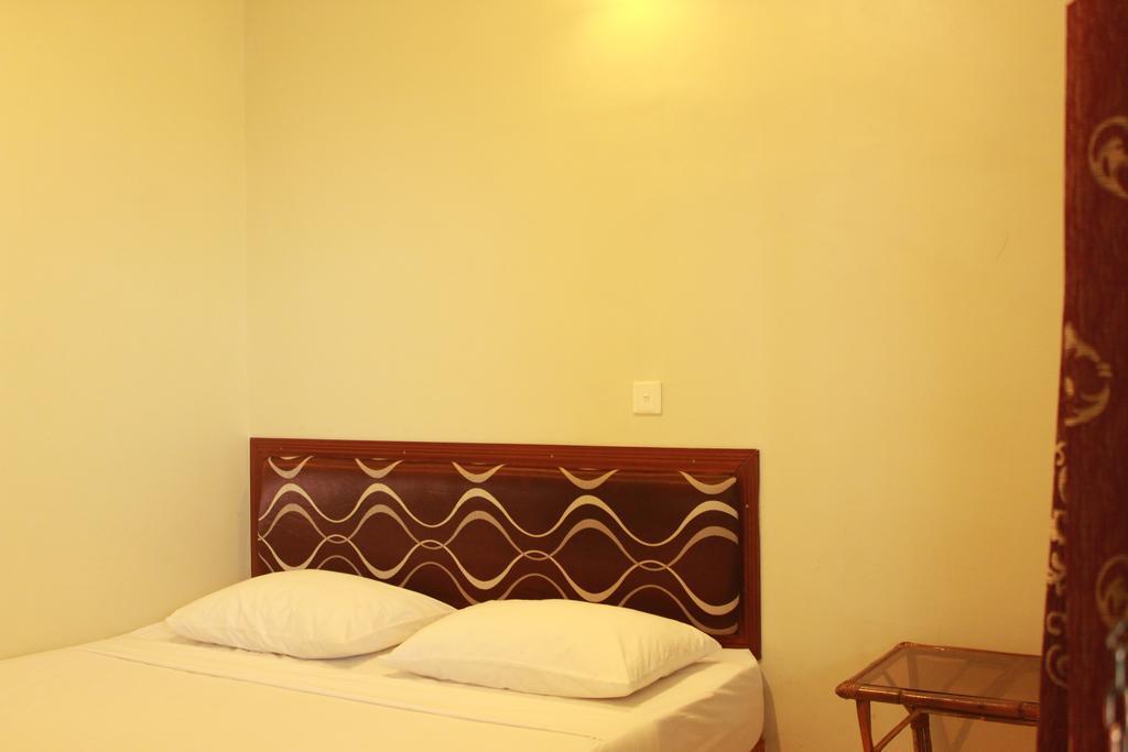 Zana Beach Guesthouse สีหนุวิลล์ ภายนอก รูปภาพ
