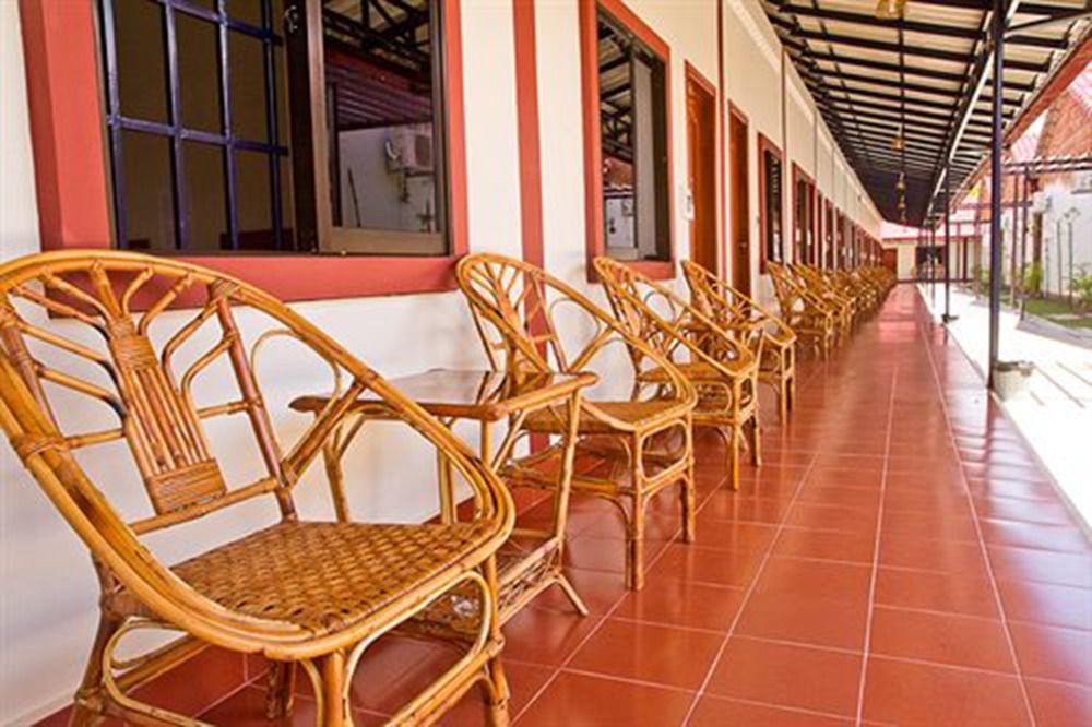 Zana Beach Guesthouse สีหนุวิลล์ ภายนอก รูปภาพ